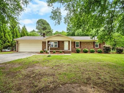 1821 Youngs Mill Rd, Greensboro, NC, 27406