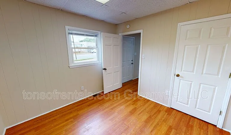 520 W Frederick St #C — Photo 5