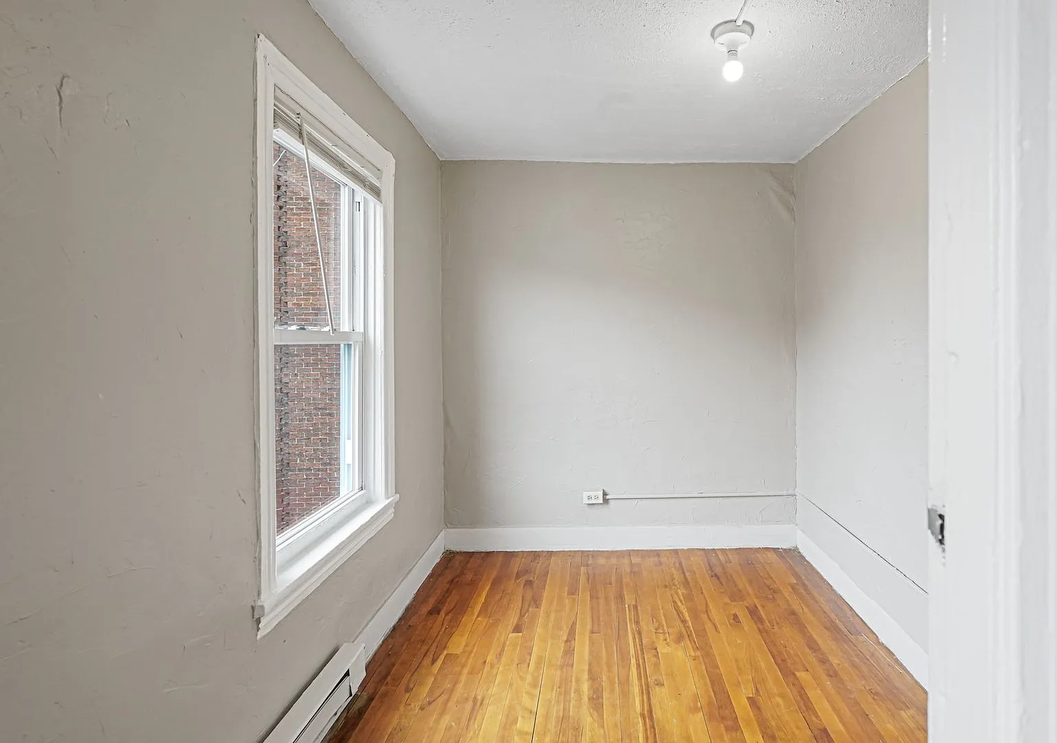 250 Pleasant — Photo 4