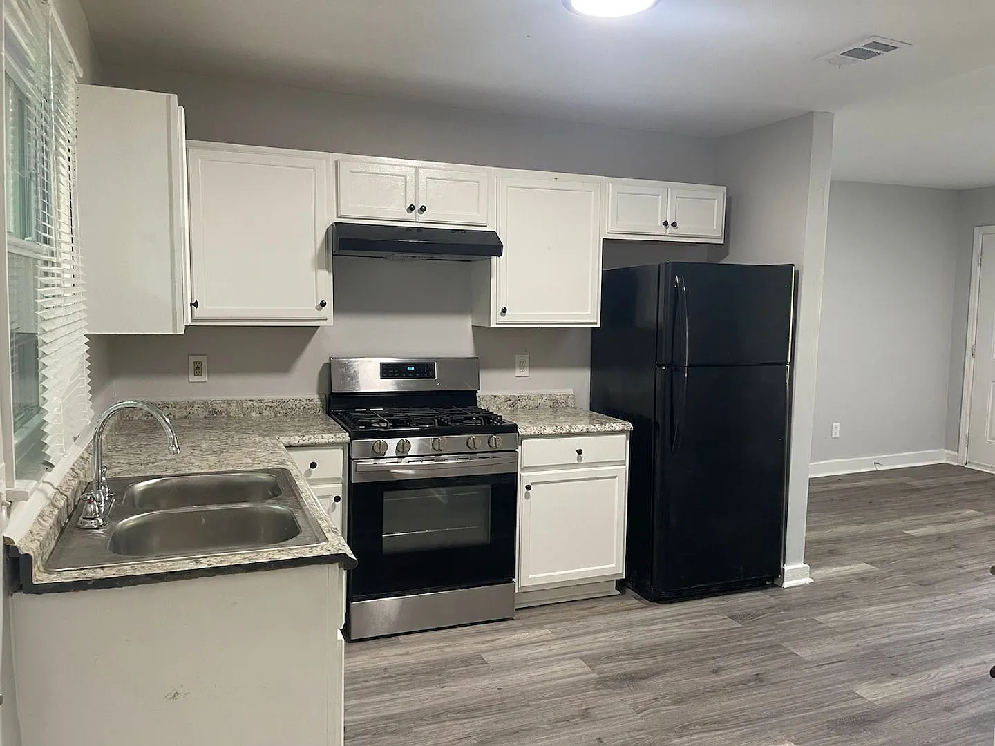 Lincoln Homes, Hard to Find 4-Bedroom — Photo 4
