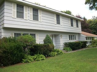 12 Appletree Ln, Lexington, MA 02420