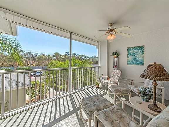 5th image of 26811 Clarkston Dr #204