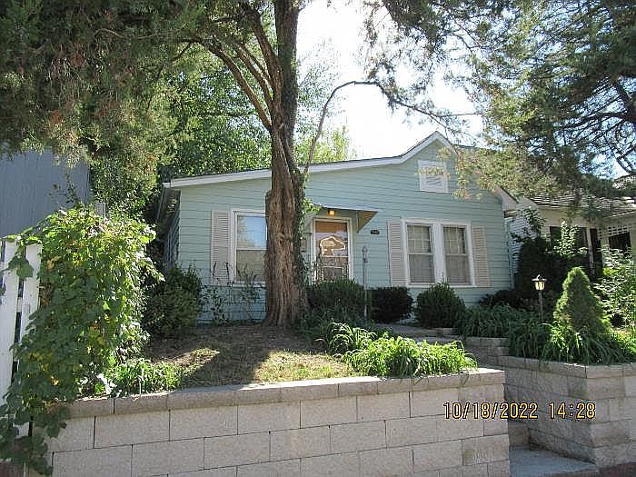 1st image of 1269 Custer Ave
