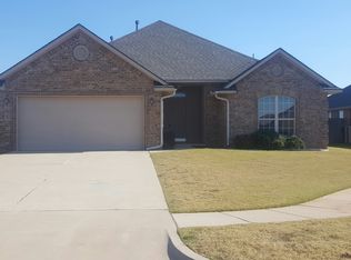 744 Caroline Dr, Yukon, OK 73099
