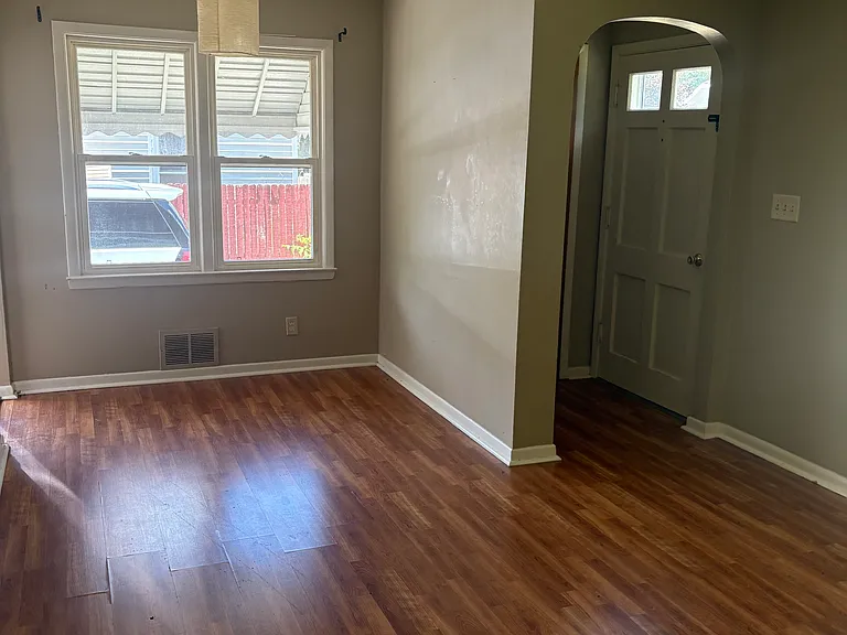 151 Pierce Ave — Photo 6