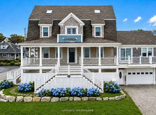 33 Oceanside Dr, Scituate, MA 02066