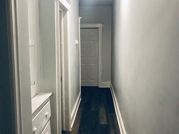 4th image of 240 Jewett Ave #R3