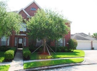 11927 Pedernales Falls Ln, Sugar Land, TX 77498