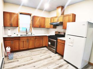 918 82nd St #2B, Brooklyn, NY 11228