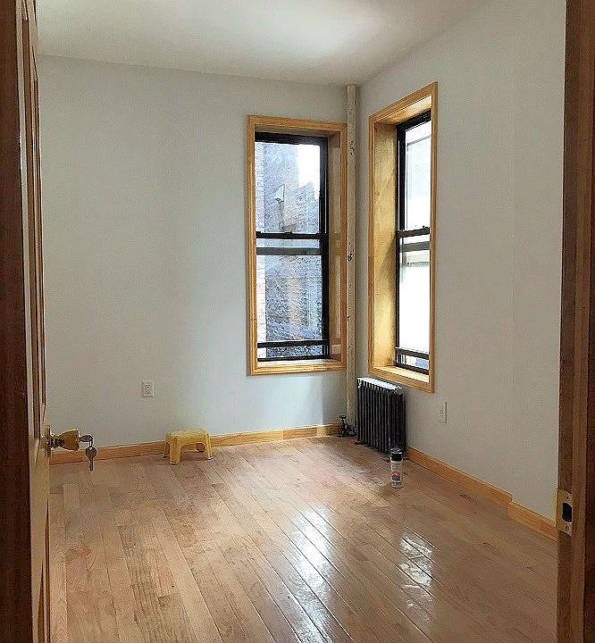1st image of 47 Catherine St APT 4C