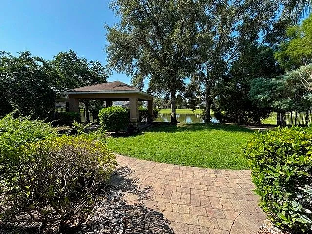 11844 Chateaubriand Ave — Photo 37