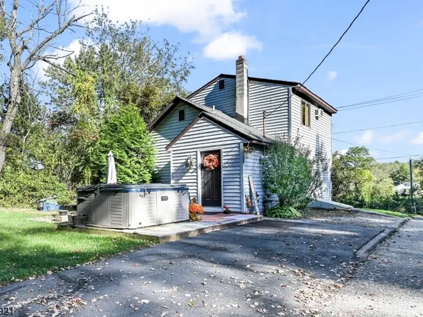 18 Stainsby Rd, West Milford Twp., NJ 07421