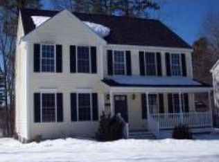 4 Lenox St, Somersworth, NH 03878