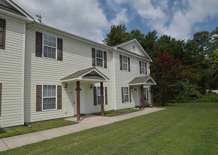 Front of townhome, middle townhome.