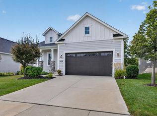 5900 Ayrshire Ln, Shorewood, MN 55331