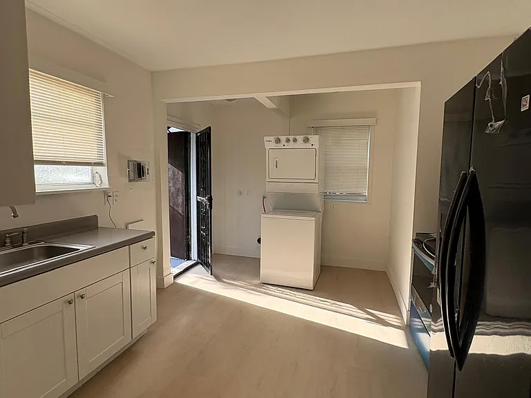 119 NE 56th St #1 — Photo 6