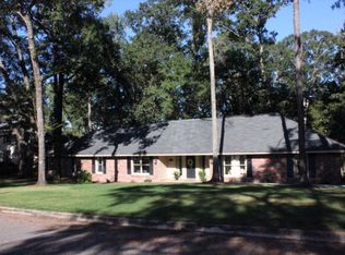 1200 Dartmouth Dr, Dothan, AL 36303