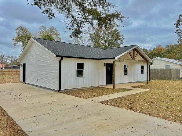 155 S Rex St, Slocomb, AL 36375