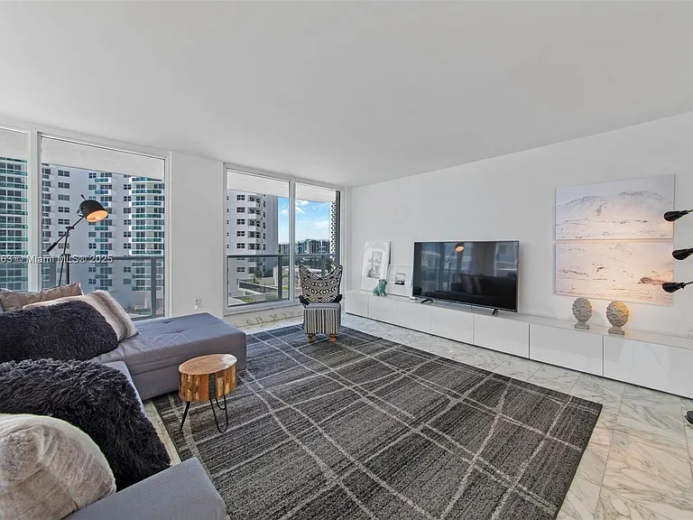 2751 S Ocean Dr #505N — Photo 17