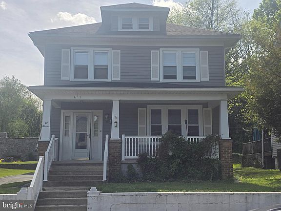 2nd image of 611 Sunset Ave