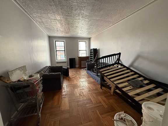 3rd image of 55 E 21st St #5DD
