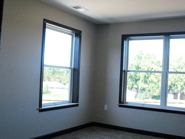 Grand Terrace Apartments — Photo 36