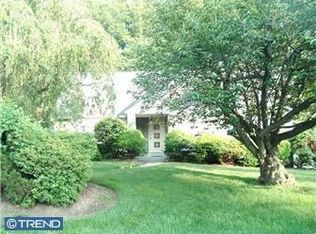 9 Garlor Dr, Havertown, PA 19083