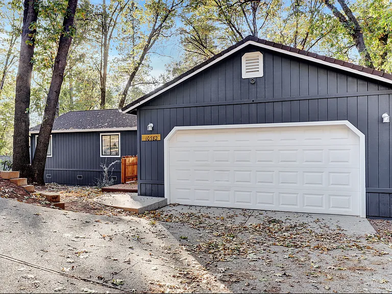 10782 Alta Sierra Dr — Photo 1