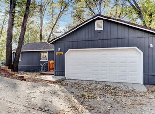 10782 Alta Sierra Dr, Grass Valley, CA 95949