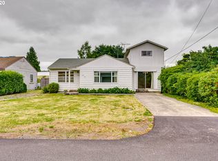 1125 SE Cedar St, Dundee, OR 97115