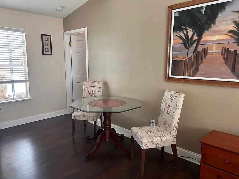 7209 Carlowe Ave — Photo 5