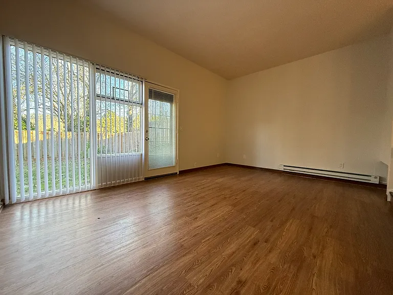 CENTURY APARTMENTS — Photo 9