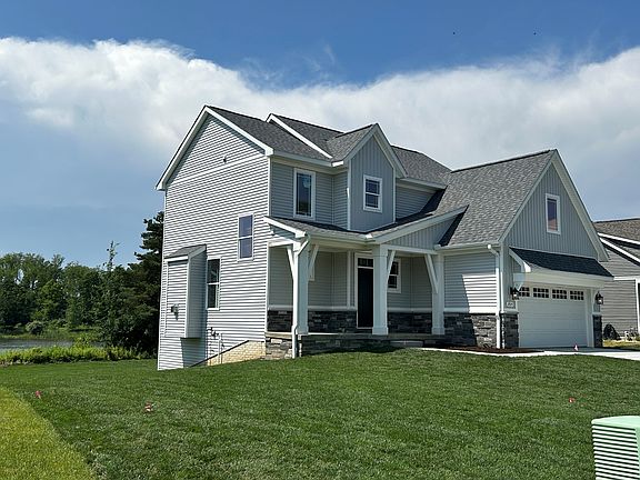 3rd image of 2924 Sheridan Cir