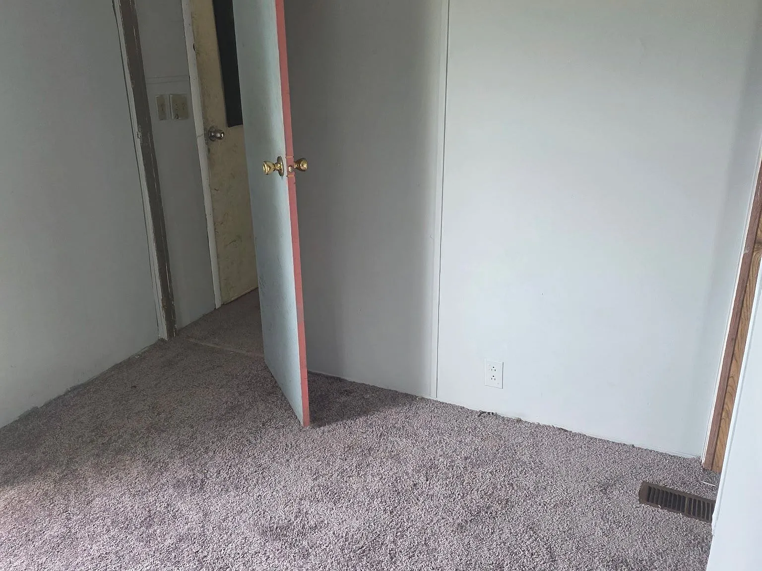 2 bed, 2.0 bath, 900 sqft, $650 — Photo 4