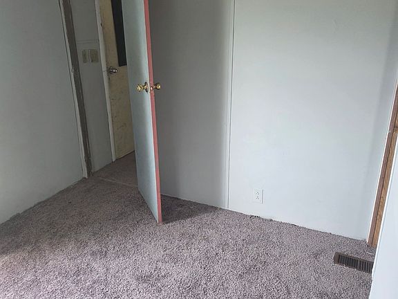 4th image of 16981 Holley Loop #5