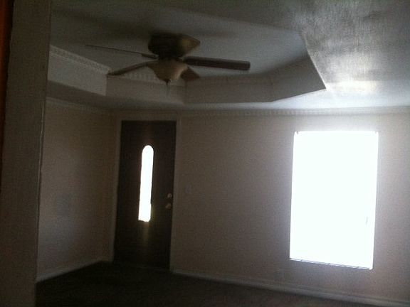 3rd image of 1309 N Hancock Ave