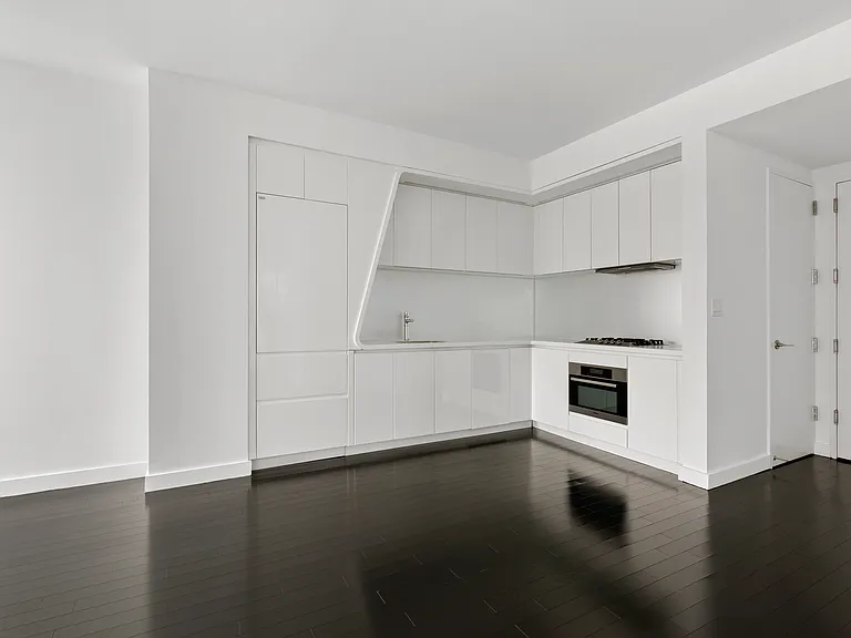 123 Washington St #24G — Photo 4