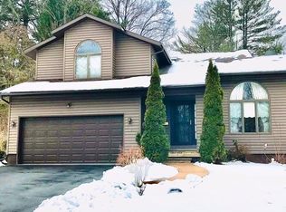 201 Tulip Cir, Clarks Summit, PA 18411