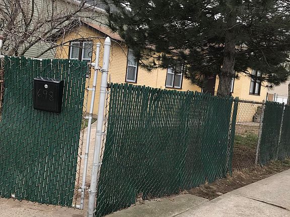 5th image of 698 New Dorp Ln