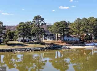 54 Shore Dr, Colonial Beach, VA