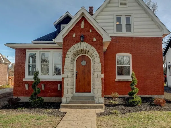 208 S 4th St, Dupo, IL 62239