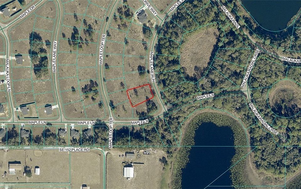 2nd image of 6 SE Maple Lane Run
