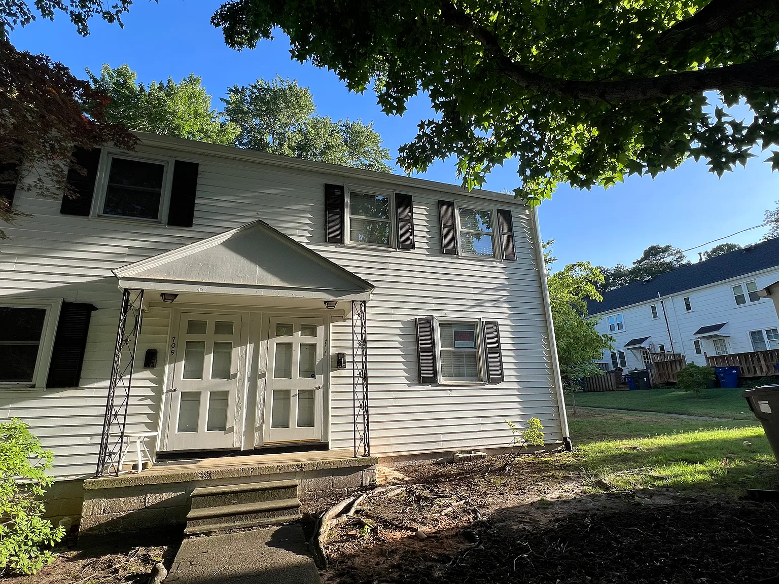 2 bed, 1.5 bath, 1000 sqft, $1,650 — Photo 1