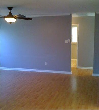 3rd image of 25 Weatherwood Dr