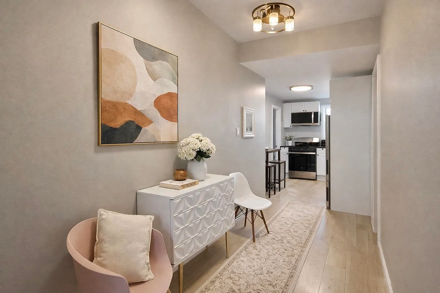 3 bed, 1.0 bath, 850 sqft, $2,550 — Photo 3
