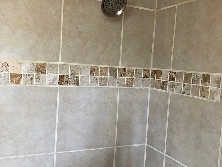 1010 Green Valley Rd SW — Photo 16