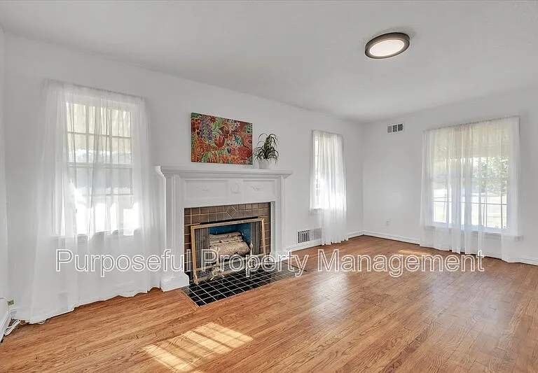 1832 NW 34th St — Photo 6