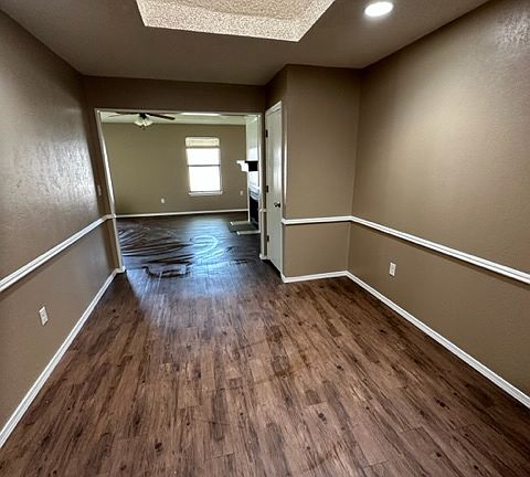 3rd image of 5907 Fordham Dr