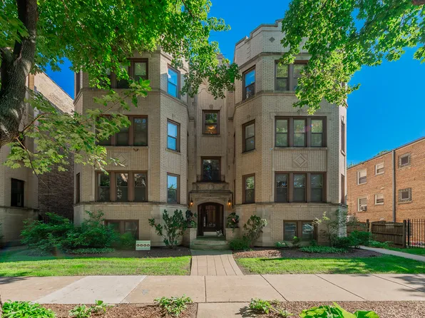 2651 W Greenleaf Ave APT 3W, Chicago, IL 60645