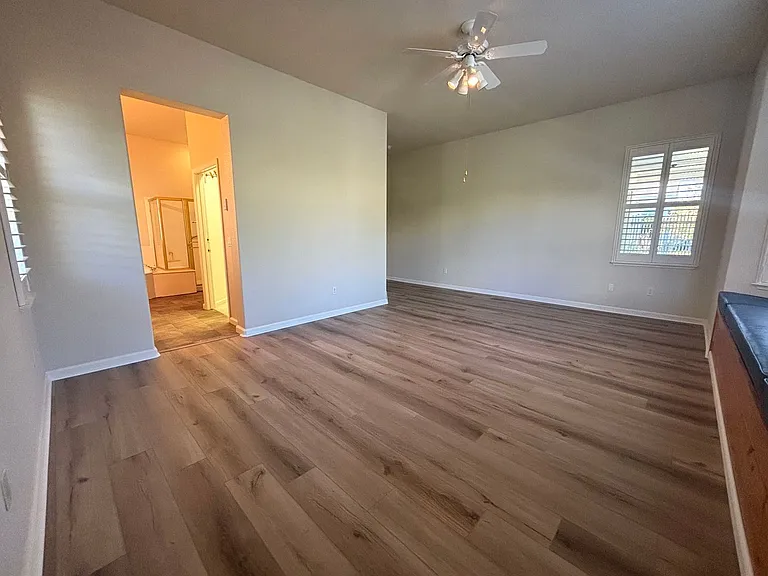 1532 Alton Ln — Photo 21